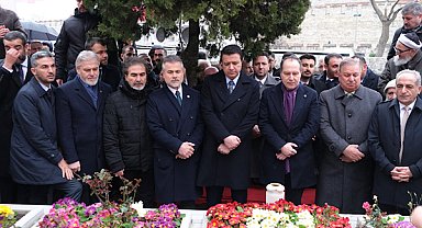 Necmettin Erbakan vefatının 15. yılında kabri başında anıldı