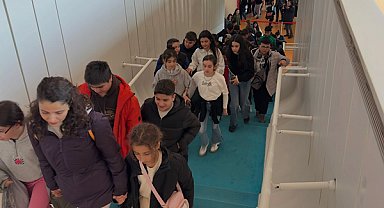 Niğdeli çocuklar Kayseri Bilim Merkezi'ni ziyaret etti