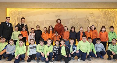 Öğrencilerden Başkan Ünlüce'ye ziyaret