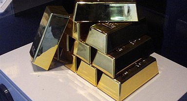 Ons altın petrol fiyatlarını ve ABD’de tahvil piyasasını takip ediyor