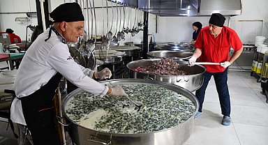 Osmaniye’de Ramazan boyunca günlük 10 bin kişilik iftar yemeği veriliyor