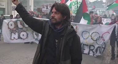 Protestocular, İtalya'nın Kış Olimpiyatlarının kamu parasını israf ettiğini söyledi