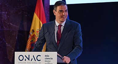 Sanchez: Sosyal medya başarısız bir devlete dönüştü