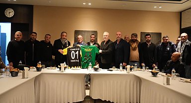 Şanlıurfaspor ve Adana 01 FK yönetimleri iftarda buluştu