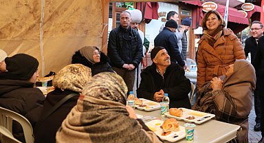 Sivrihisar Hükümet Meydanı'naiftar programı gerçekleştirildi