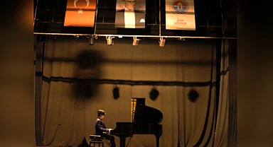 Tolga Bilget, Maltepe'de konser verdi