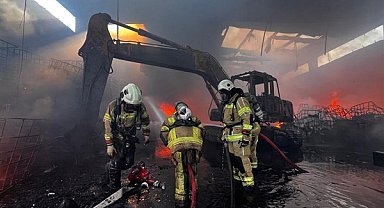 Torbalı’daki fabrika yangını kontrol altına alındı