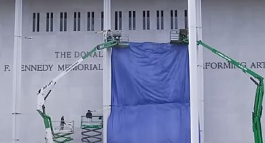 Trump, tadilat için Trump-Kennedy Merkezi'ni kapatıyor