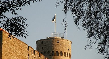 Tsahkna: Zayıf ve parçalanmış bir Avrupa özgürlüğümüzü koruyamaz