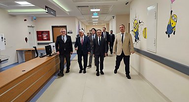 Vali Aktaş’tan Gölcük’te sağlık kurumlarına ziyaret