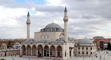 Vali ve belediye başkanlarından Berat Kandili mesajı