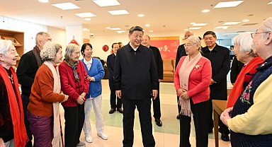 Xi, Bahar Bayramı öncesinde halkla bir araya geldi