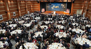 AK Parti İstanbul İl Başkanlığı’nda şehit aileleri ve gaziler iftarı