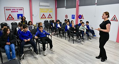 Ankara Büyükşehir Belediyesi’nden öğrencilere uygulamalı trafik eğitimi
