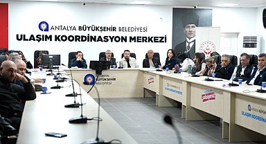 Antalya'da toplu ulaşım şoförlerine eğitim verildi