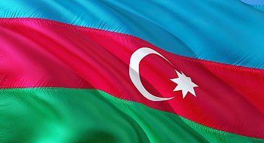 Azerbaycan Savunma Bakanı’ndan helikopter kazası taziyesi