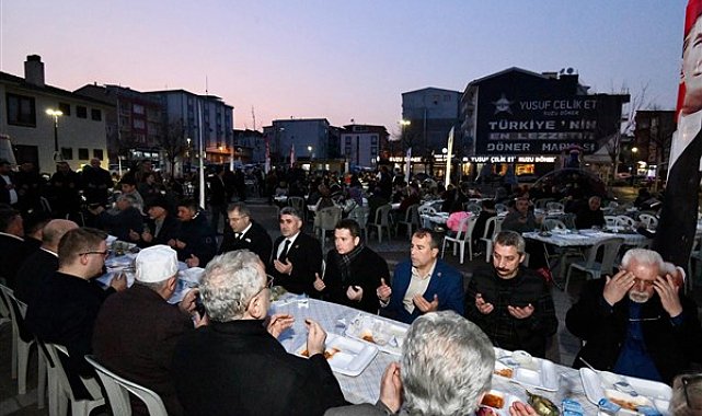 Bağlarbaşı'nda iftar sofrası kuruldu