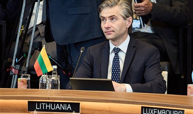 Bakan Budrys, Al Muraikhi ile görüştü