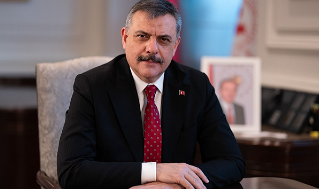 Bakan Çiftçi, bakanlık peersoneliyle bayramlaştı