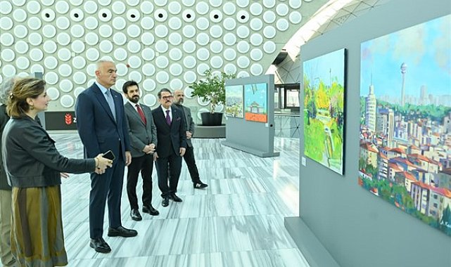 Bakan Ersoy, CSO Ada Ankara'daki sergiyi ziyaret etti