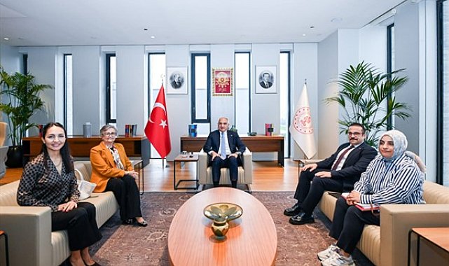 Bakan Ersoy, kütüphanecilikte iş birliği imkanlarını görüştü