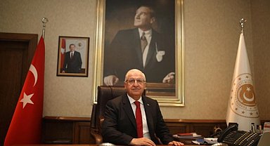 Bakan Güler, Hatay’da bayram namazını kıldı