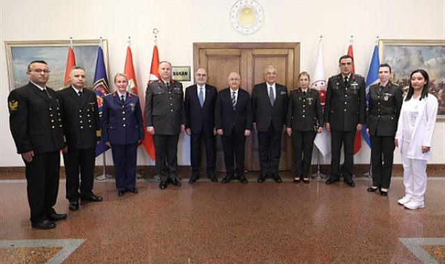 Bakan Güler, sağlık personelinin 14 Mart Tıp Bayramını kutladı