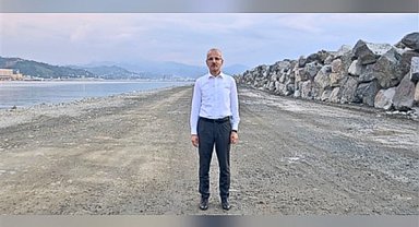 Bakan Uraloğlu, bakanlık personeliyle bayramlaştı