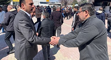 Başkan Altay, cuma namazı sonrası vatandaşlarla bir araya geldi
