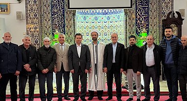 Başkan Aydın, bayram namazı sonrası vatandaşlarla buluştu