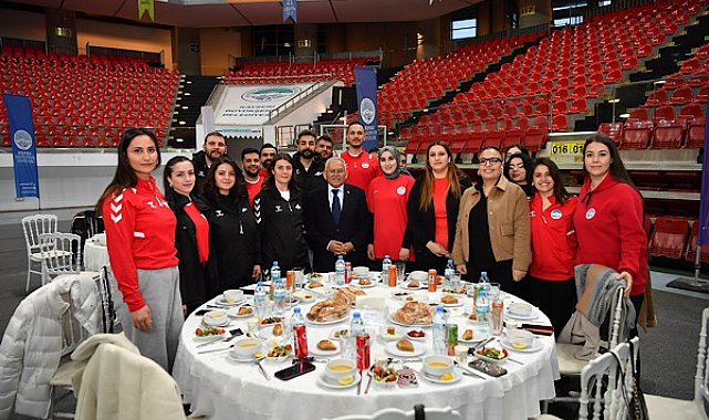 Başkan Büyükkılıç, Ramazan ayı boyunca vatandaşlarla bir araya geldi