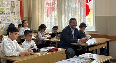 Başkan Çetinkaya’dan miniklere yerel yönetim dersi