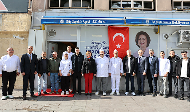 Başkan Ünlüce, Büyükşehir Belediyesi Aşevi’ni ziyaret etti