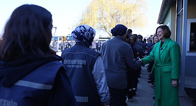 Başkan Ünlüce, personelle bayramlaşmaya devam ediyor 