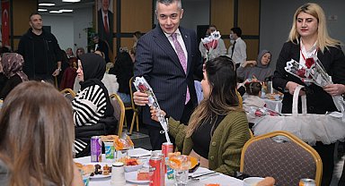 Başkan Vekili Aksoy, 8 Mart’ta Esenyurtlu kadınlarla iftar sofrasında buluştu