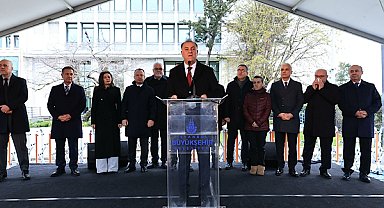 Başkan Vekili Aslan, Saraçhane’de personelle bayramlaştı