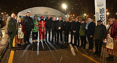 Başkan Yardımcısı Köksal, çocuklar ve mahalle sakinleriyle buluştu