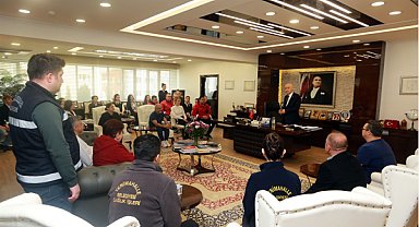 Başkan Yaşar, sağlık çalışanlarının Tıp Bayramı’nı kutladı