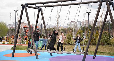Başkentliler, bayramı Ankara Büyükşehir’in parklarında kutladı