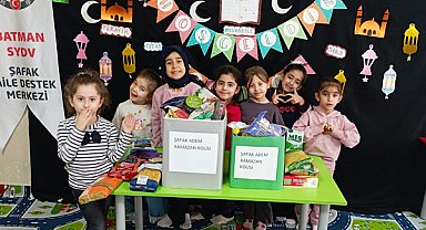 Batman’da çocuklar Ramazan kolileri hazırladı