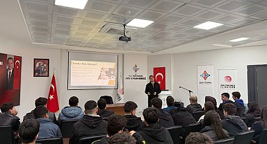 Batman Sivil Toplum Merkezi gençleri ağırladı