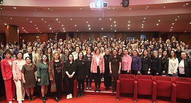 Belediye çalışanlarına kadın sağlığı semineri düzenlendi