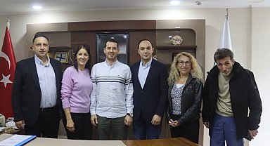Bodur, İzmit’te İZSANDER ve Kocaeli-Artvin-Batum derneklerini ziyaret etti