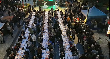 Buca Belediyesi’nden Forbes Caddesi’nde iftar programı