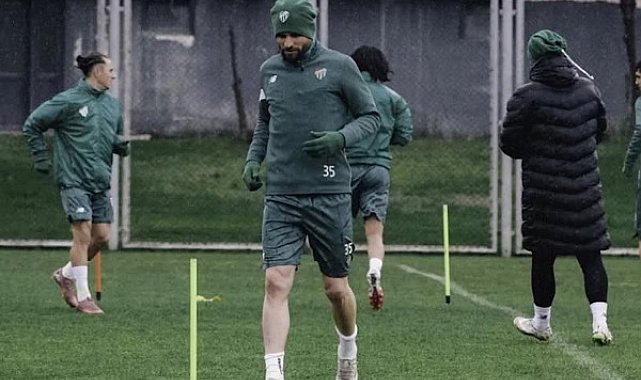 Bursaspor'da Gebze hazırlıkları sürüyor