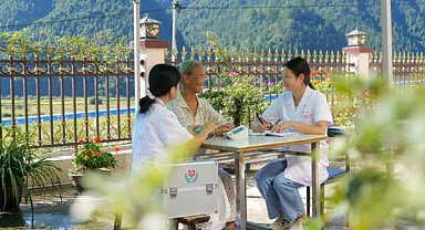 Çin’in kalkınmadaki önceliği yalnızca ekonomik büyüme değil, halkın sağlık ve refahıdır