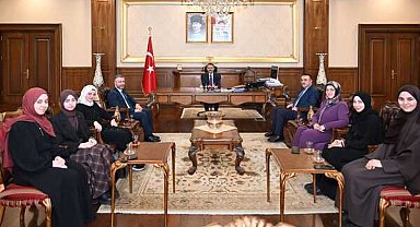 Dünya ikincisi Kocaelili öğrencilere Vali Aktaş’tan tebrik