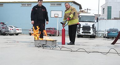 Düzce Ulaşım A.Ş. şoförlerine temel yangın eğitimi