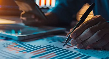 Ekonomik güven endeksi Mart'ta 97,9'a düştü