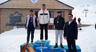 Erciyes, Geleneksel Kızak Türkiye Şampiyonası’na ev sahipliği yaptı